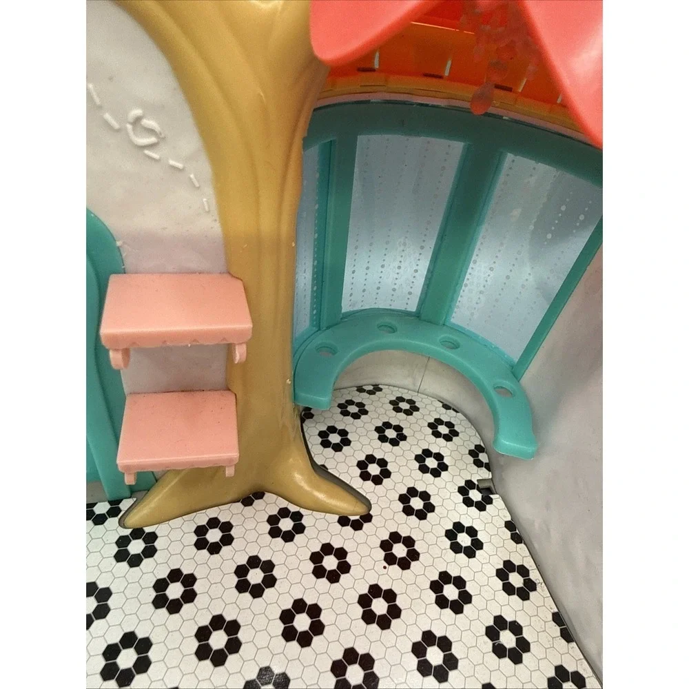 Honey Bee Acres Bees Teas Pastry Shop Playset Building Only - 2022 Sunny Days